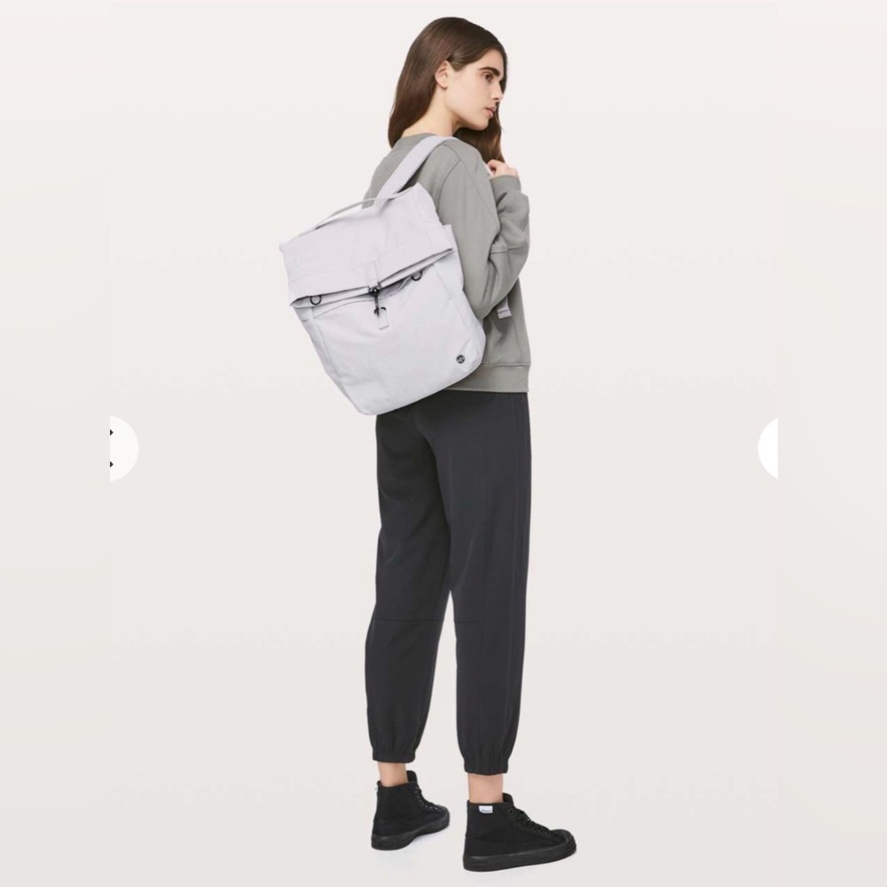 Lululemon Athletica Cross Paths Rucksack- Chrome- 14L